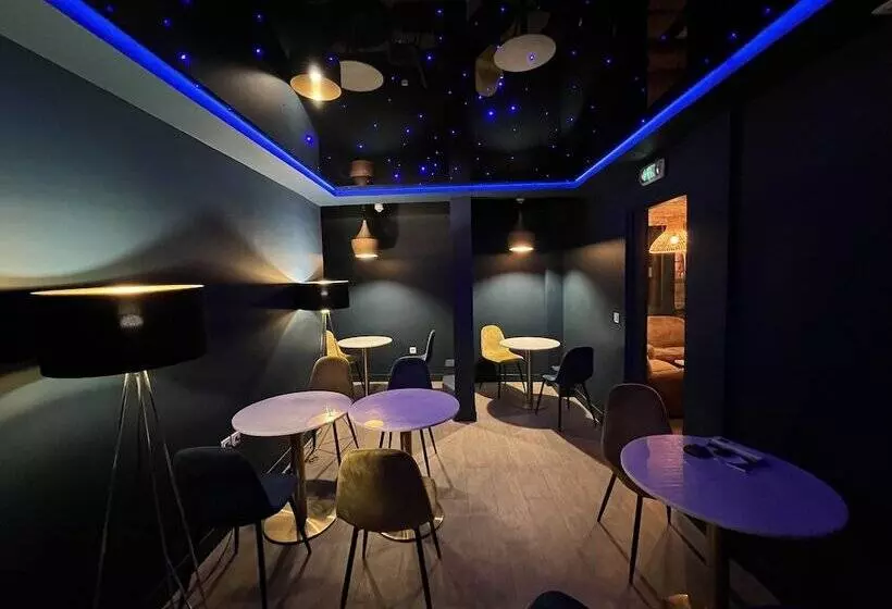 בית מלון כפרי Paris Saint Cloud