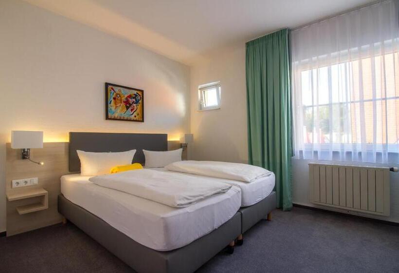 בית מלון כפרי & Restaurant 5 Linden