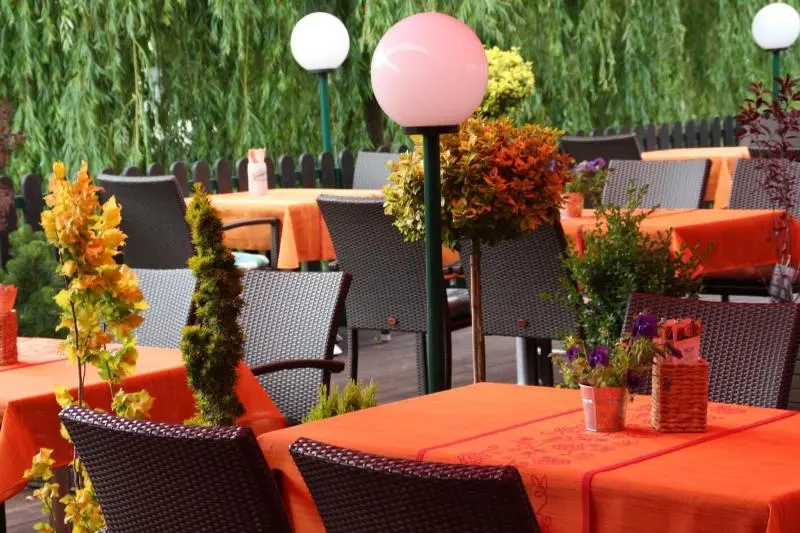 ホテル & Restaurant 5 Linden