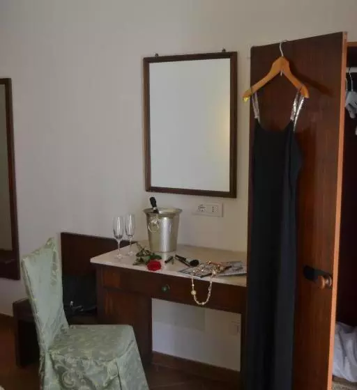 Отель Royal Hills