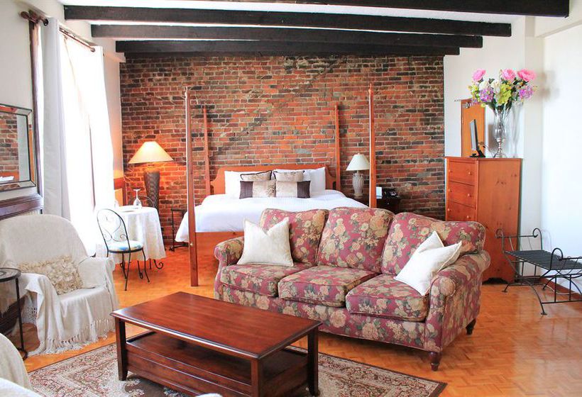 فندق ريفى Auberge de la Place Royale