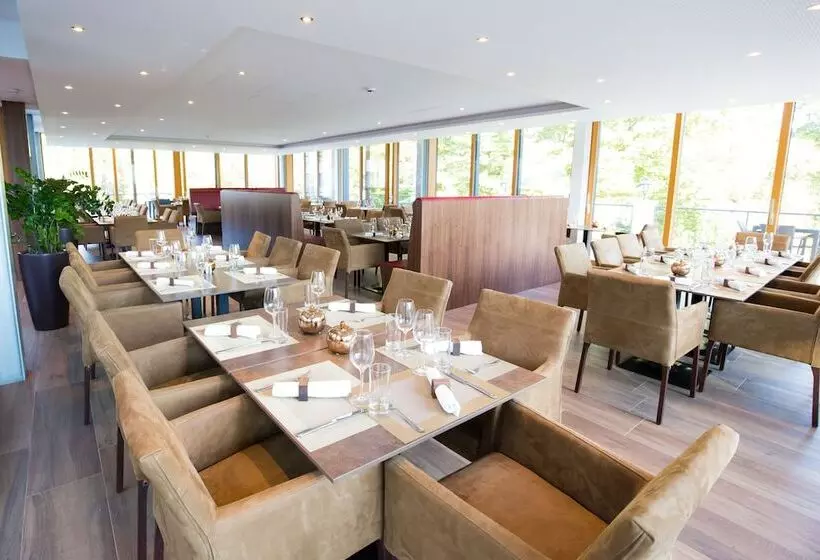 Hotelli Schlosspark Mauerbach   Adults Only