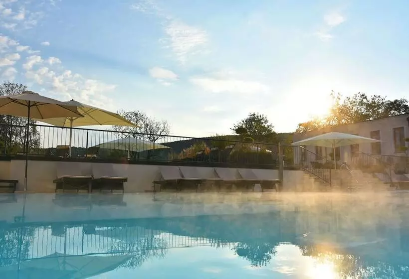 Hotelli Schlosspark Mauerbach   Adults Only