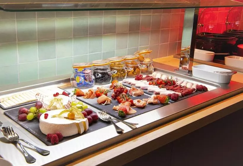 هتل Padja Hôtel & Spa Vannes