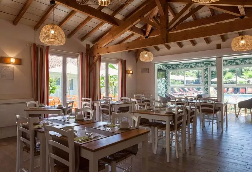 בית מלון כפרי The Originals City, Hôtel Le Lodge, Bayonne Nord