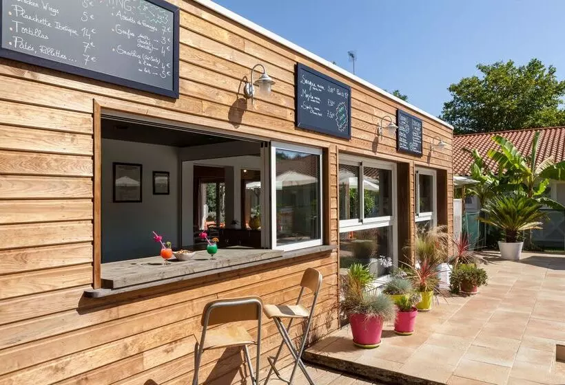 בית מלון כפרי The Originals City, Hôtel Le Lodge, Bayonne Nord