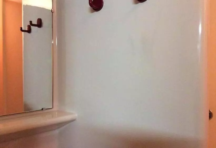 Lemon Hotel Saint Omer