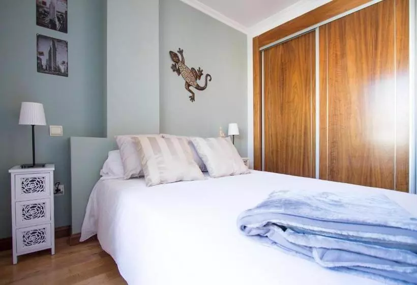 Apartamentos Adelfas