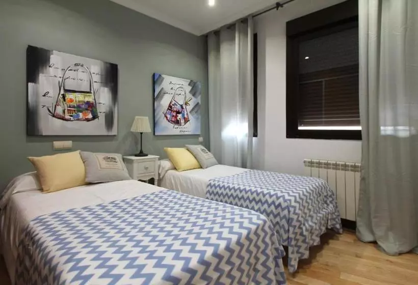 Apartamentos Adelfas