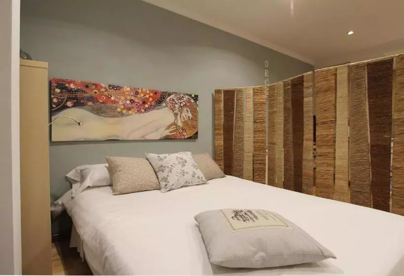 Apartamentos Adelfas