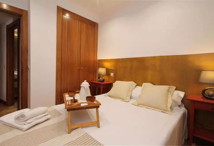 Apartamentos Adelfas