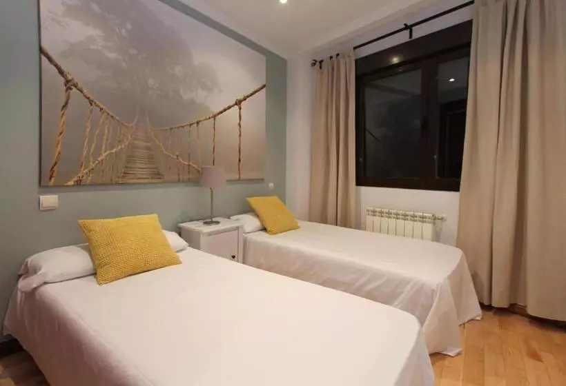 Apartamentos Adelfas