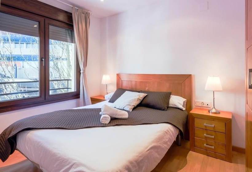 Apartamentos Habitat Premier