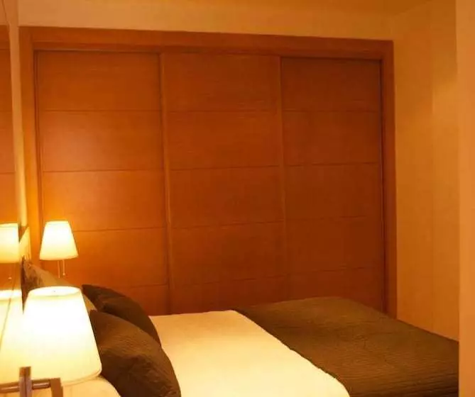 Apartamentos Habitat Premier