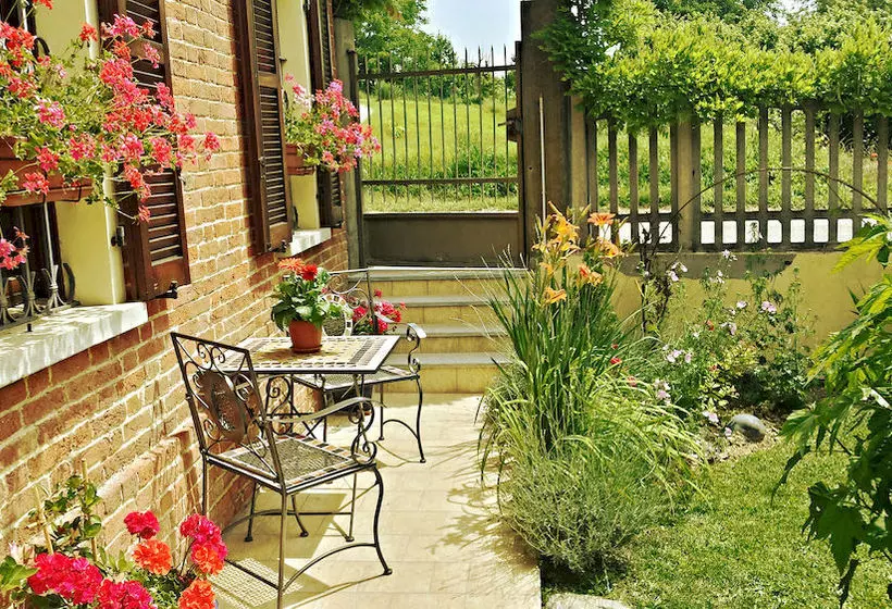 تختخواب و صبحانه Cascina Bella Vista