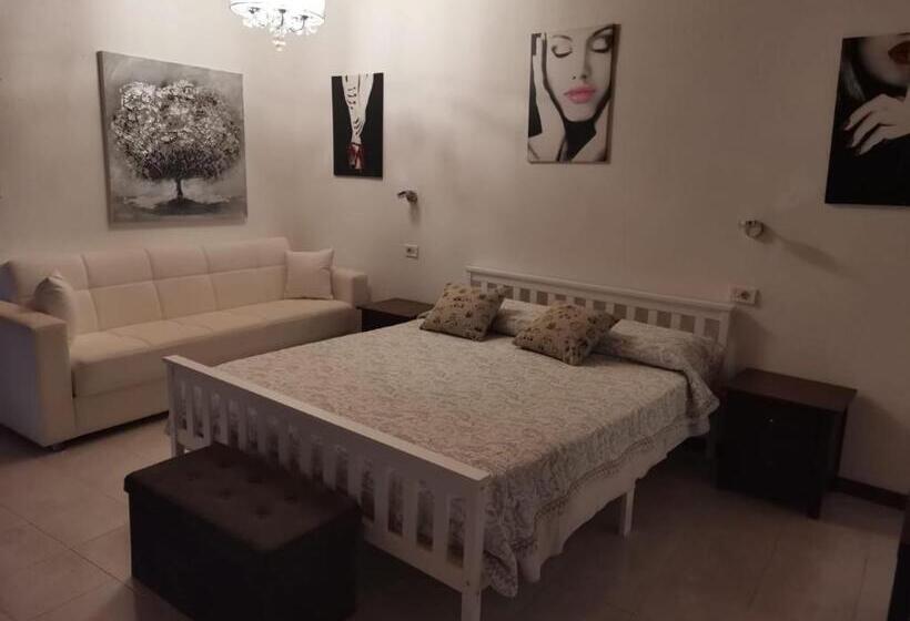 צימר Il Mirto E La Rosa