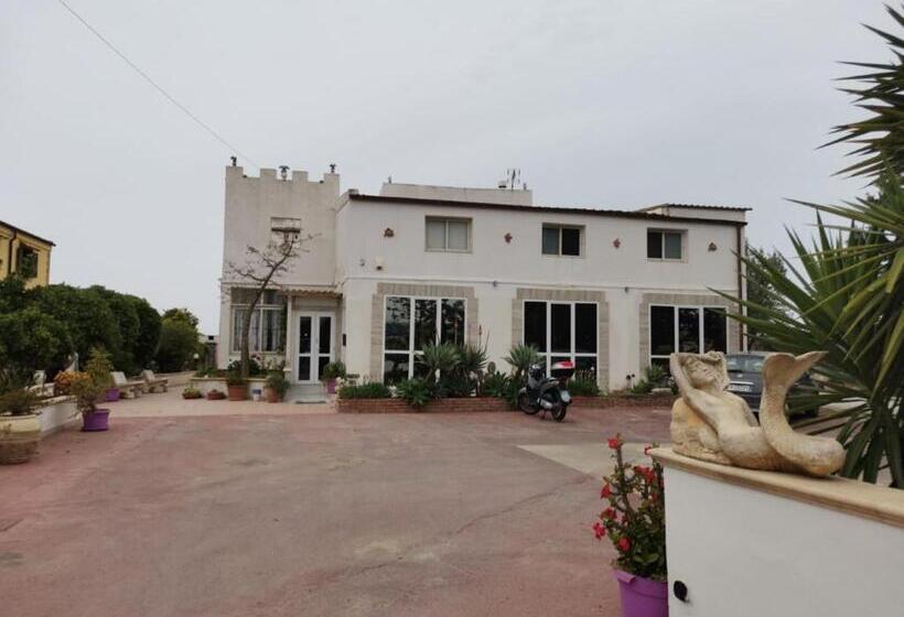 צימר Il Mirto E La Rosa