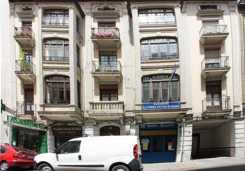 مسافرخانه Alda Centro Leon