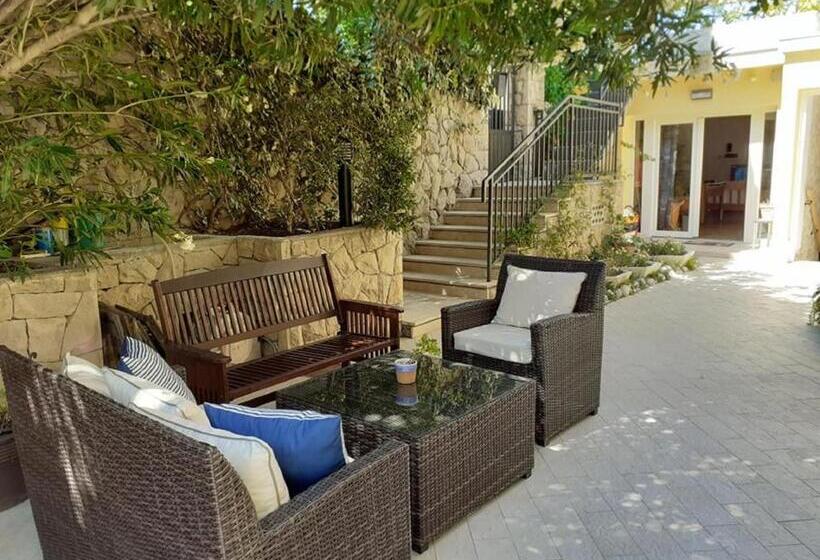 فندق Castelletto