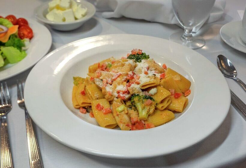 فندق Hilton Garden Inn Buffalo Downtown