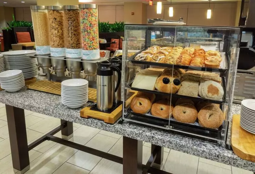 فندق Hilton Garden Inn Buffalo Downtown