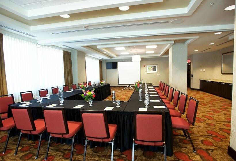 فندق Hilton Garden Inn Buffalo Downtown