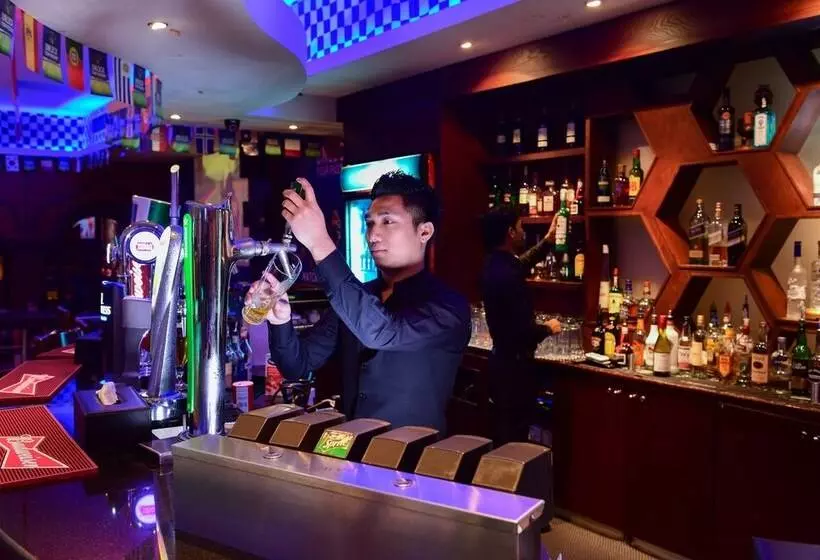 هتل La Rosa, Jaffair