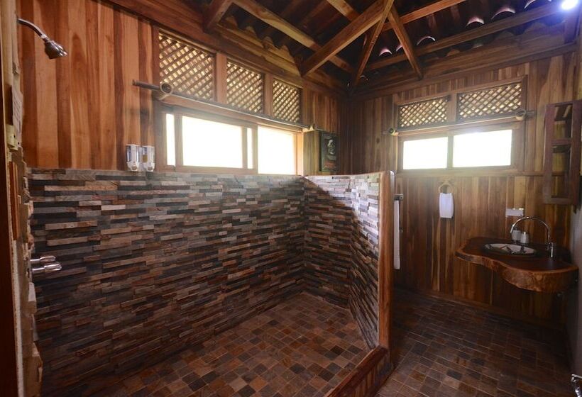 فندق Macaw Lodge