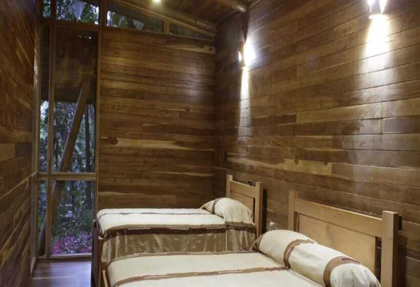 فندق Macaw Lodge