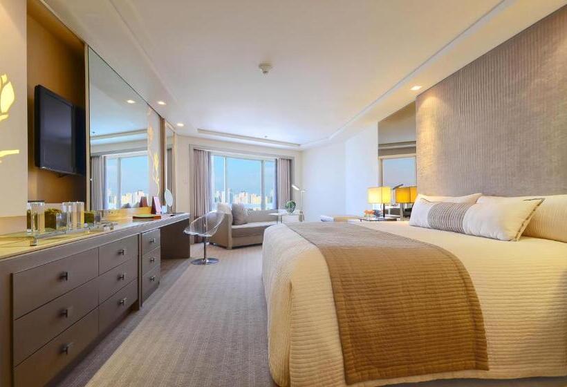 Midas Hotel And Casino