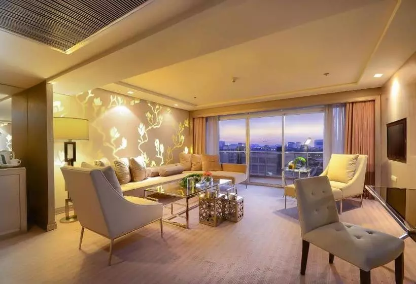 Midas Hotel And Casino