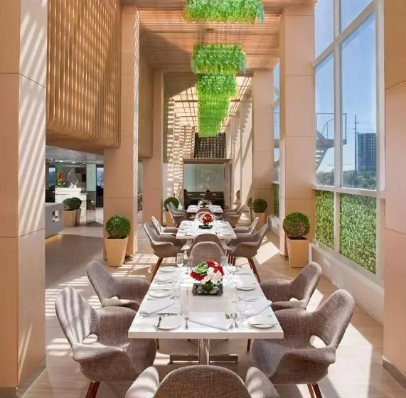 Midas Hotel And Casino