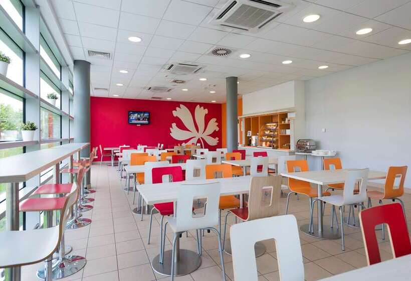 בית מלון כפרי Premiere Classe Wroclaw Centrum