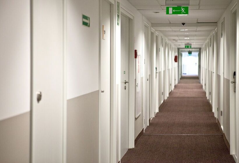 בית מלון כפרי Premiere Classe Wroclaw Centrum