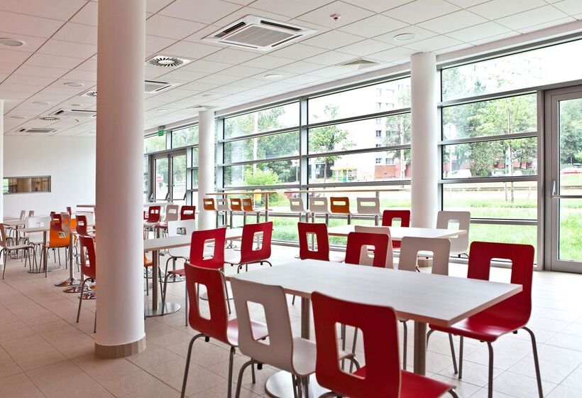 בית מלון כפרי Premiere Classe Wroclaw Centrum