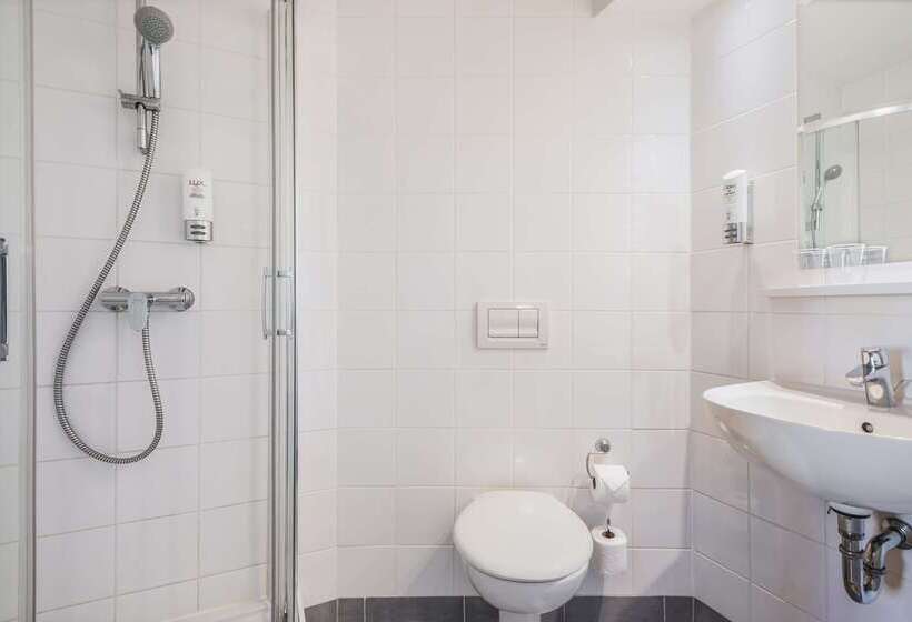 בית מלון כפרי Premiere Classe Wroclaw Centrum