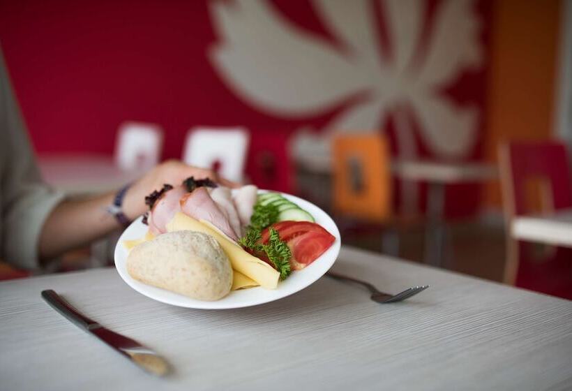 בית מלון כפרי Premiere Classe Wroclaw Centrum