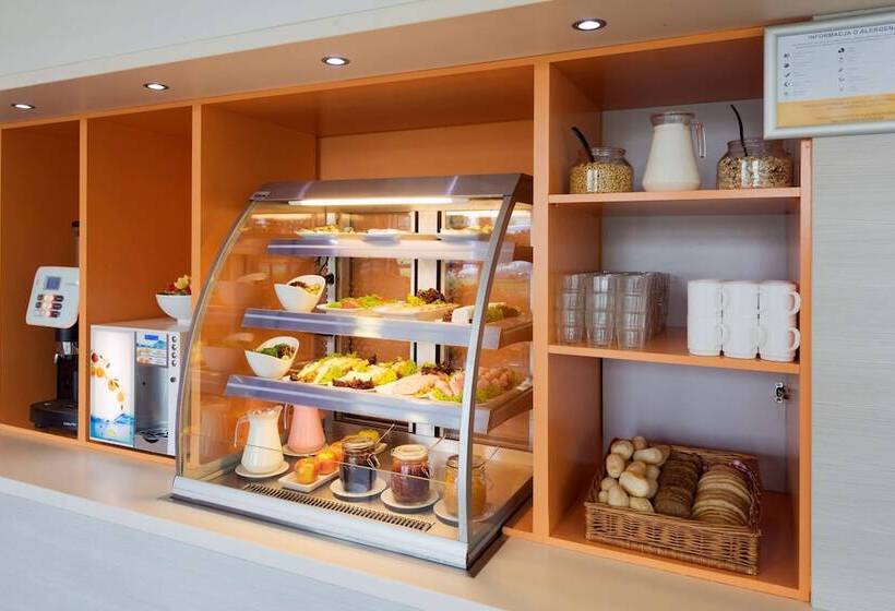 בית מלון כפרי Premiere Classe Wroclaw Centrum