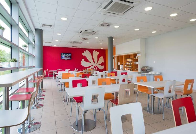 בית מלון כפרי Premiere Classe Wroclaw Centrum