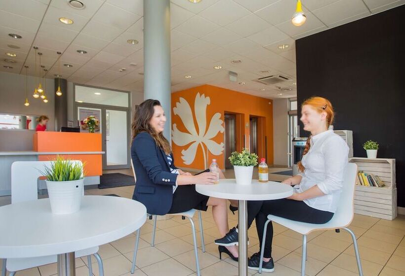 בית מלון כפרי Premiere Classe Wroclaw Centrum