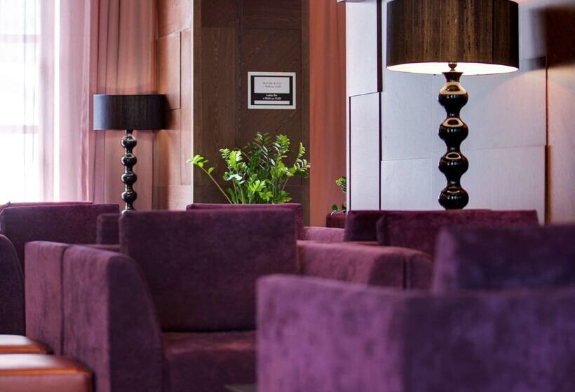 فندق Radisson  Rosa Khutor