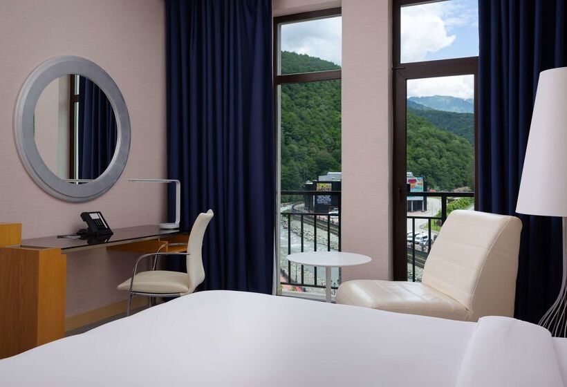 فندق Radisson  Rosa Khutor