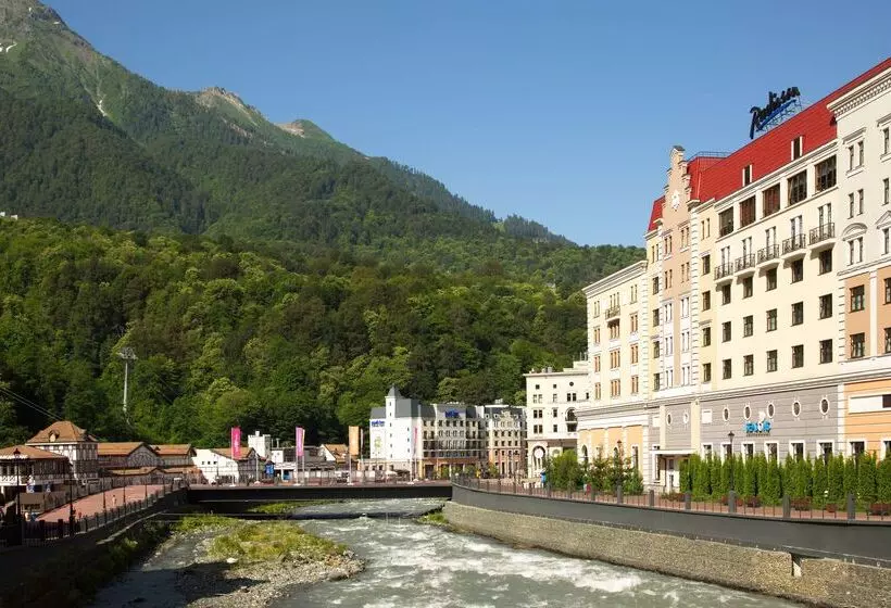 فندق Radisson  Rosa Khutor