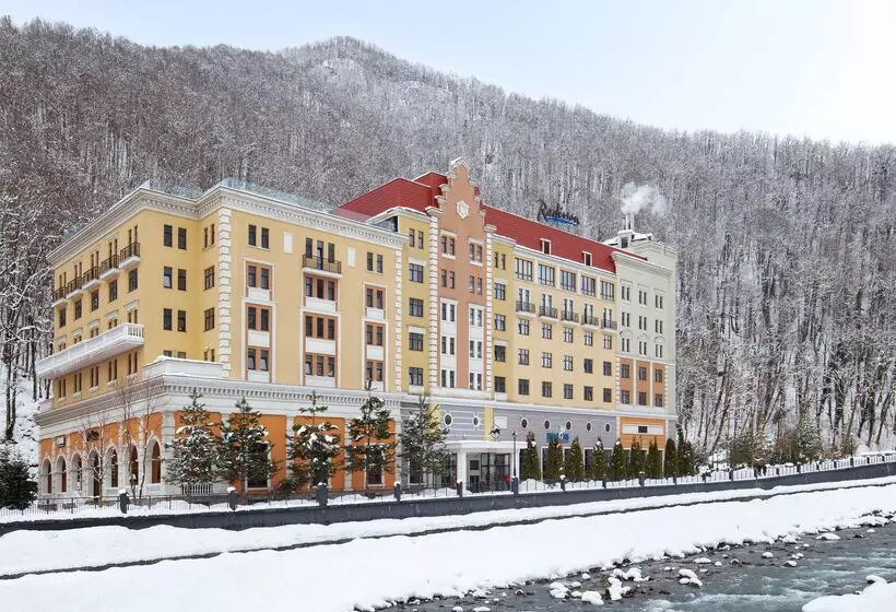 فندق Radisson  Rosa Khutor