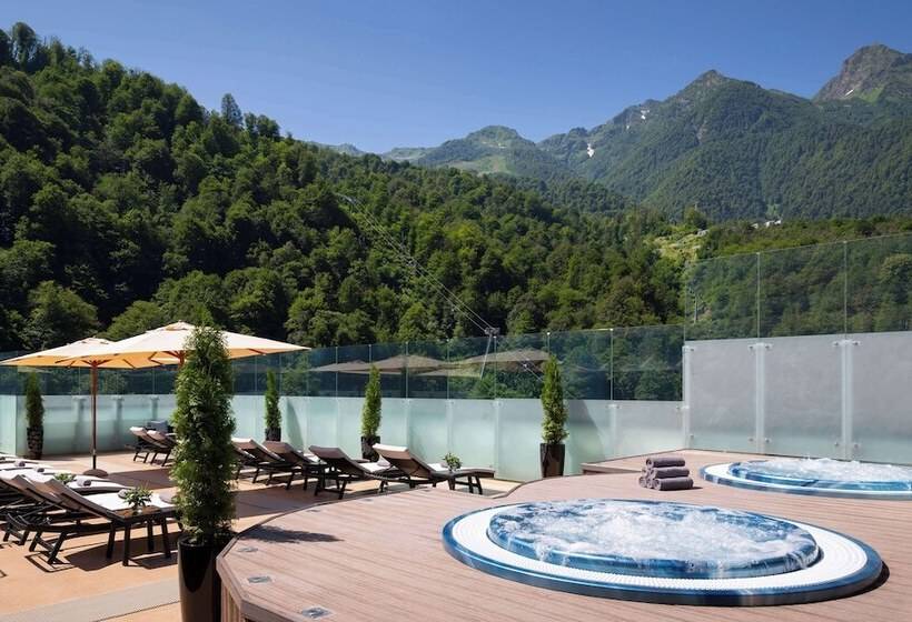 فندق Radisson  Rosa Khutor