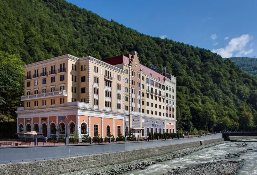 فندق Radisson  Rosa Khutor
