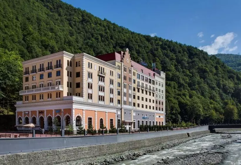 فندق Radisson  Rosa Khutor