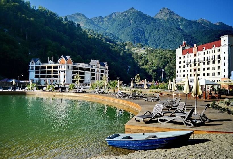 فندق Radisson  Rosa Khutor