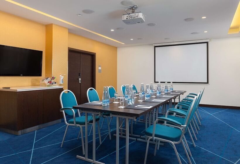 فندق Radisson  Rosa Khutor