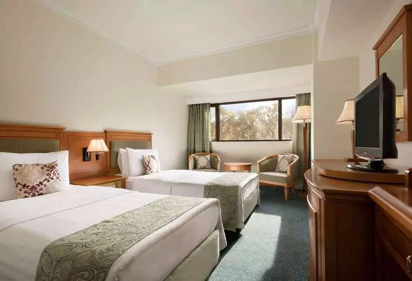 Hotel Ramada By Wyndham Tashkent